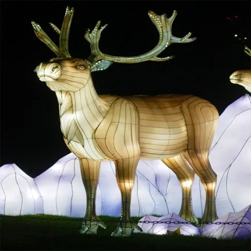 Fiera delle lanterne in seta a forma di animale fatto a mano cinese colorato